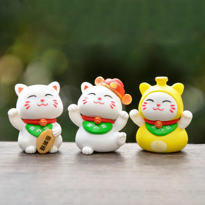 Luxury Golden Fortune Cat Collection