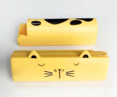 Cat Face Portable and Washable Lint Roller - KittyNook