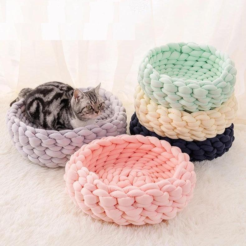 Fluffy Knitted Round Cat Bed - KittyNook Cat Company
