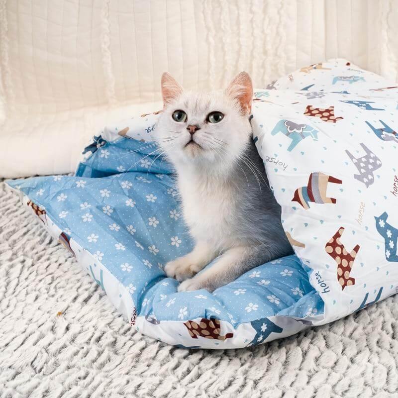 Japanese Style Cat Sleeping Bag - KittyNook