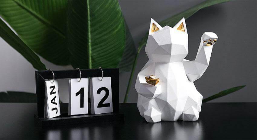 Lucky Cat Geometric Figurine - KittyNook